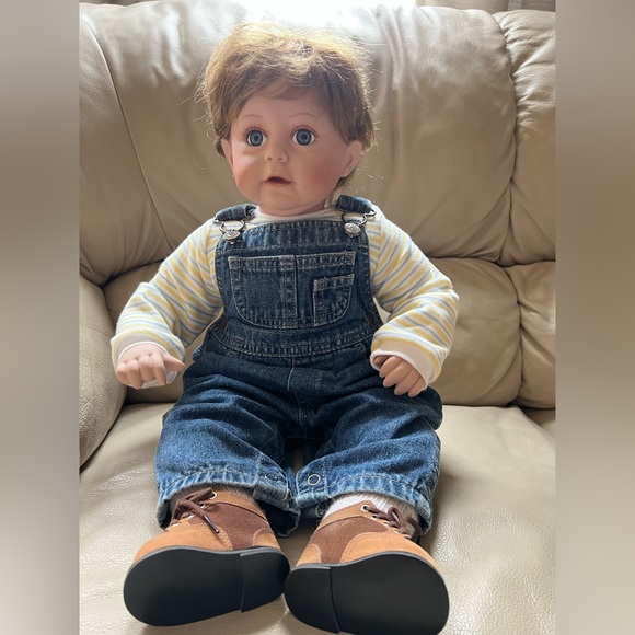Duck House Heirloom Dolls 1480/5000